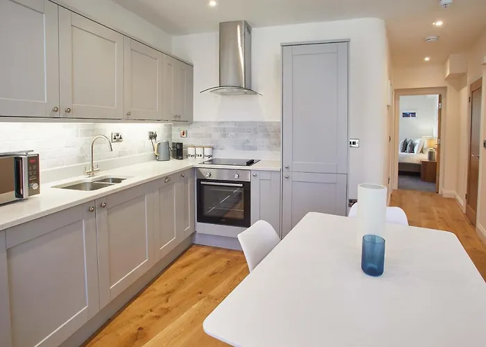 Host & - The Old Sweet Shop Whitby